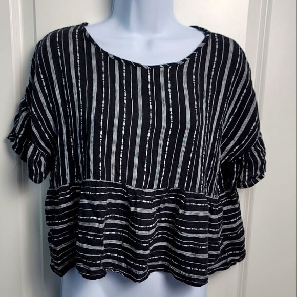 PAPER CRANE Ruffle Sleeve Striped Top - Picture 1 of 6
